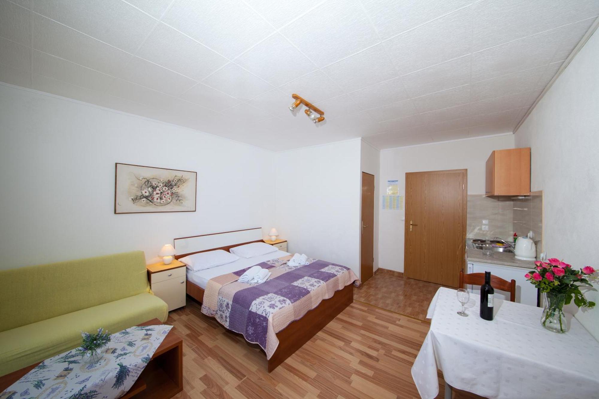 Apartments Kovacic Makarska Chambre photo